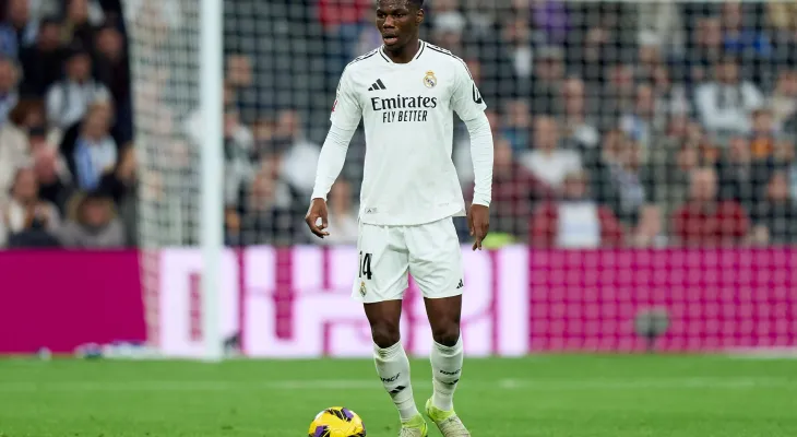 Real Madrid Fans Turn on Aurelien Tchouameni After Poor Display in El Clásico