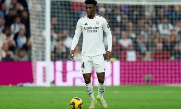 Real Madrid Fans Turn on Aurelien Tchouameni After Poor Display in El Clásico