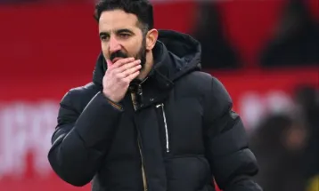 Manchester United Boss Ruben Amorim Addresses Controversial Outburst After Brighton Defeat