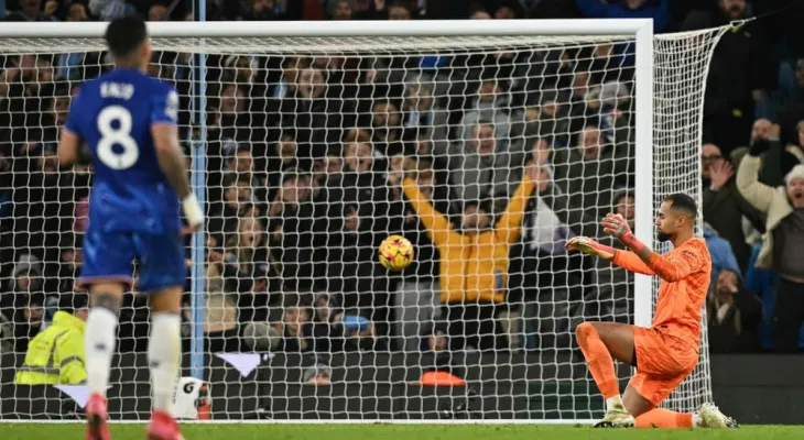 Man City 3-1 Chelsea: Sanchez Error Costs Blues as Champions Triumph